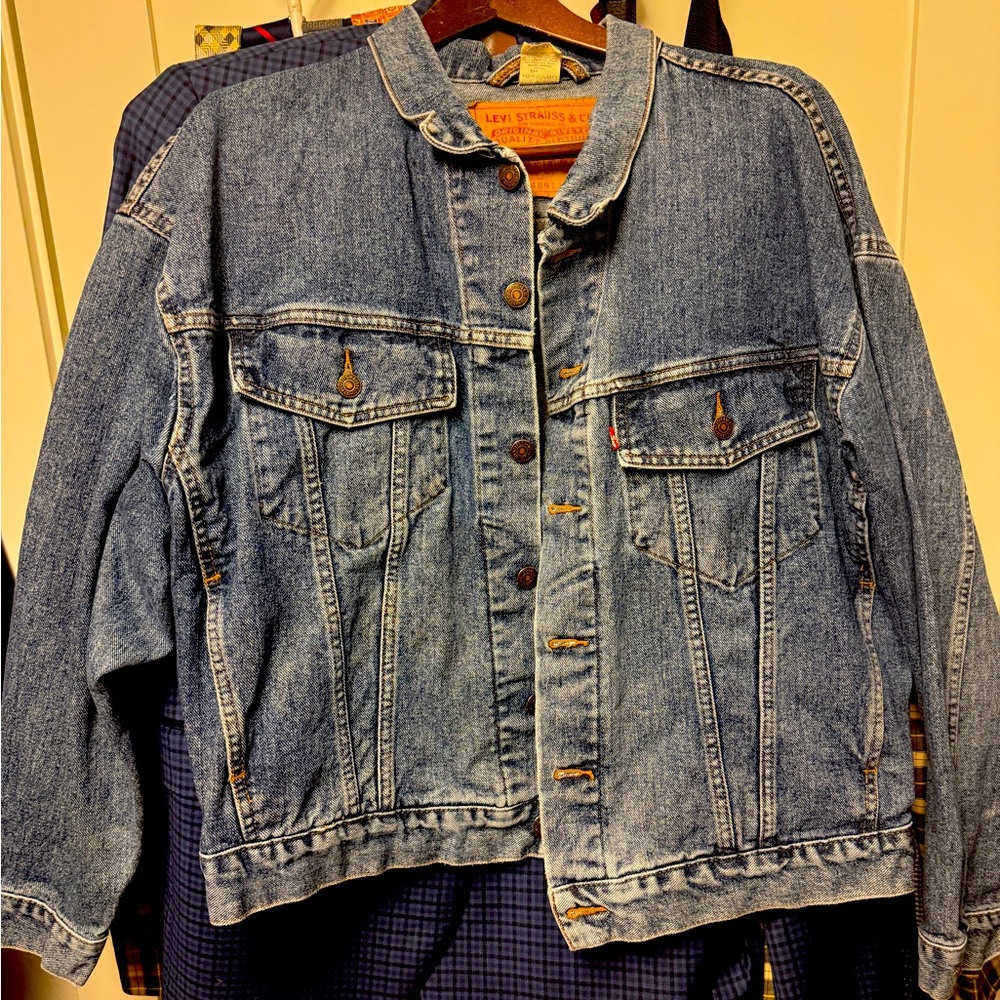 Levi Jean Jacket in like new condition. Large